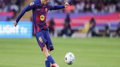 “重磅！韩国足球巨星席卷中超转会热潮，浙江队心动不已，千万美元转会费引发热烈讨论！”